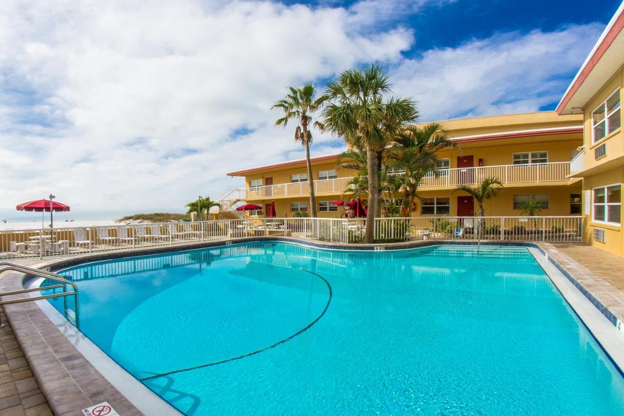 #212 Surf Song Resort St. Pete Beach Bagian luar foto